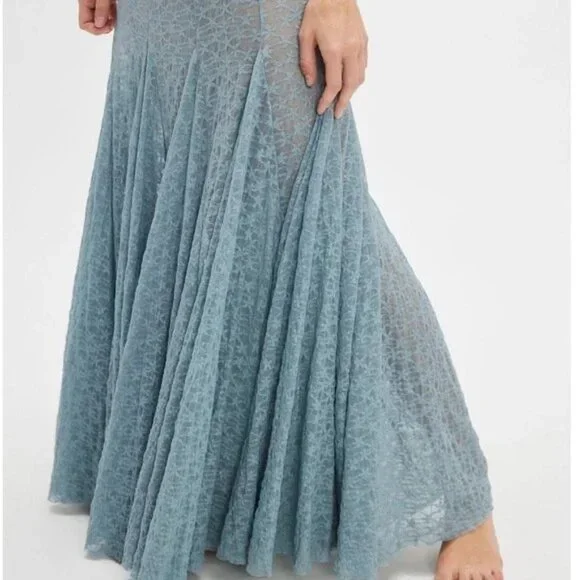 Free People Lace Skirt - NWT - S - Picture 3 of 11